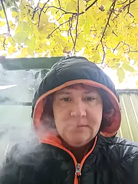 Snapshot of milfstress chatting on October 12, 5:09 am milfstress online show from October 12, 5:09 am