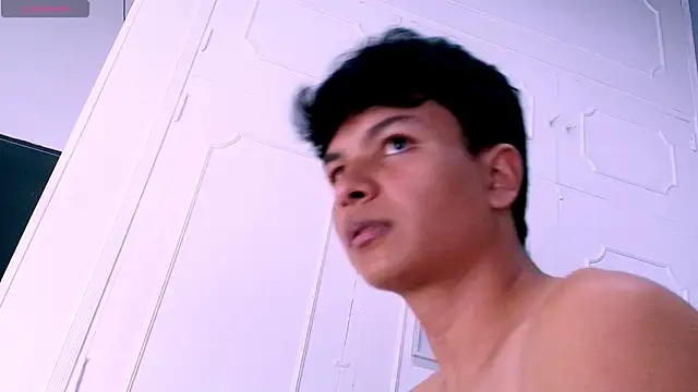 Joseph Gonzalez online show from April 16, 9:39 pm