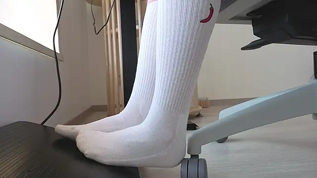 Feetbeth online show from March 12, 2:10 pm