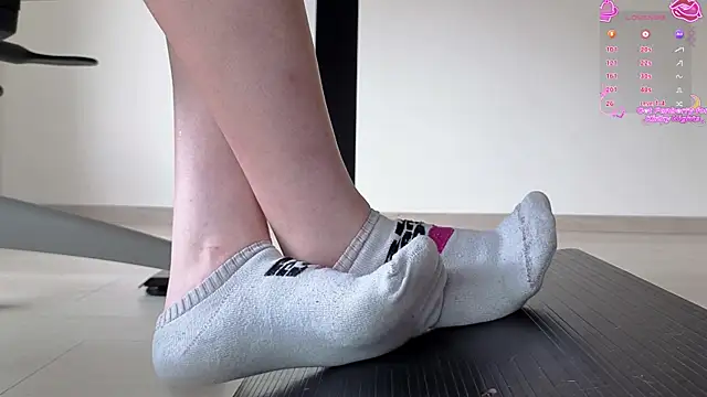 Feetbeth online show from April 14, 8:14 pm