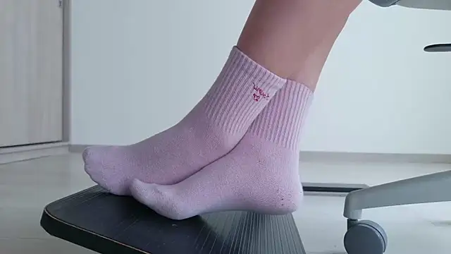 Snapshot of Feetbeth chatting on June 9, 9:27 pm Feetbeth online show from June 9, 9:27 pm