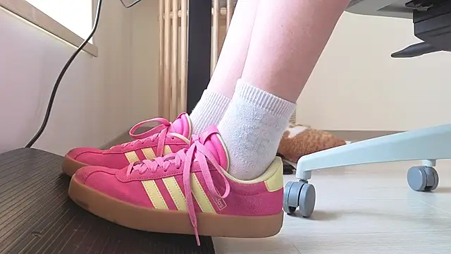 Feetbeth online show from March 6, 6:58 pm