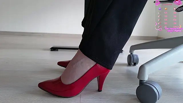 Feetbeth online show from April 16, 7:25 pm