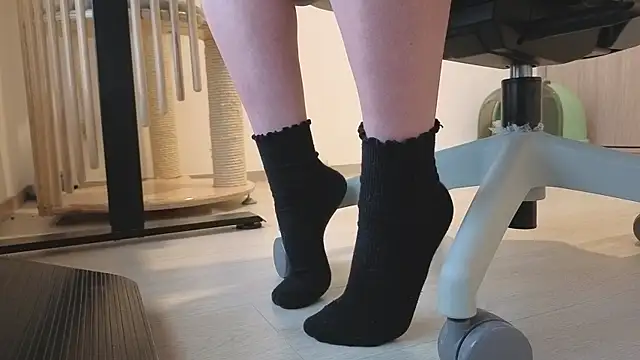 Feetbeth online show from February 23, 9:37 pm