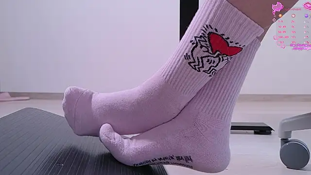 Feetbeth online show from May 18, 9:52 pm