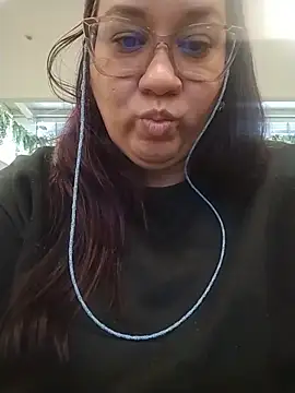 Snapshot of sharon_G chatting on May 24, 6:30 pm sharon G online show from May 24, 6:30 pm