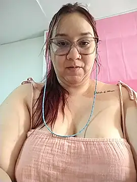 Snapshot of sharon_G chatting on May 7, 6:00 pm sharon G online show from May 7, 6:00 pm
