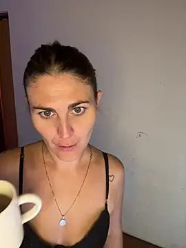 rubia culonaa online show from March 18, 5:58 pm