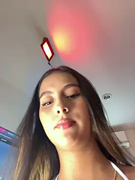 Snapshot of Valeria-escobar chatting on January 8, 1:39 pm Valeria-escobar online show from January 8, 1:39 pm