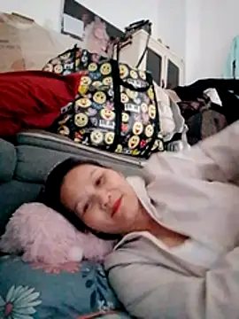 Snapshot of Cako-naka chatting on December 17, 7:13 am Cako-naka online show from December 17, 7:13 am