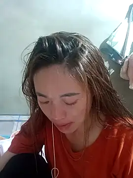 little-effy online show from April 16, 1:12 pm