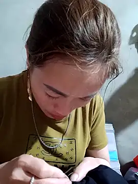 little-effy online show from February 22, 12:51 pm