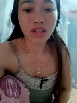 Snapshot of little-effy chatting on July 17, 11:46 pm little-effy online show from July 17, 11:46 pm