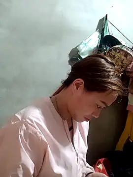 little-effy online show from March 20, 2:23 am