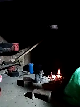 Snapshot of little-effy chatting on December 13, 10:16 pm little-effy online show from December 13, 10:16 pm