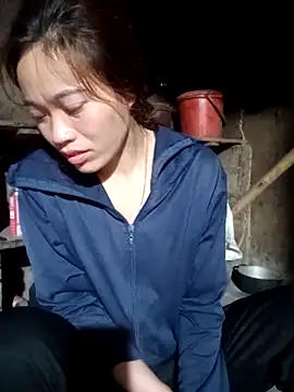 little-effy online show from April 18, 10:54 pm