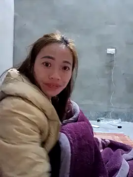 little-effy online show from January 7, 6:46 pm