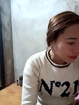 little-effy online show from February 14, 12:33 am