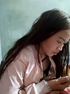 little-effy online show from March 7, 2:11 pm