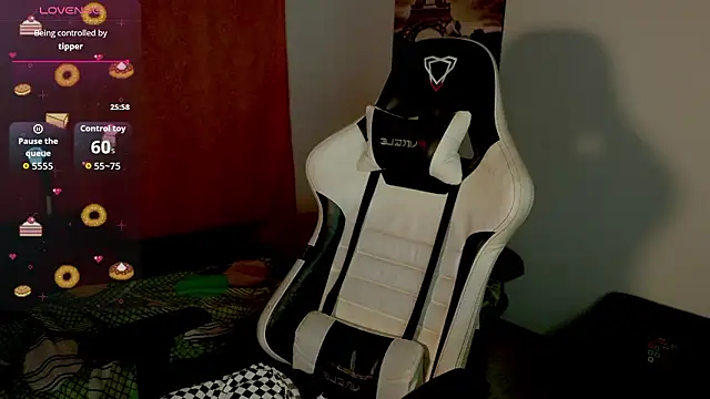 Snapshot of milk_hot_mafe chatting on February 27, 3:07 am milk hot mafe online show from February 27, 3:07 am