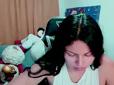 Snapshot of milk_hot_mafe chatting on December 15, 1:44 am milk hot mafe online show from December 15, 1:44 am