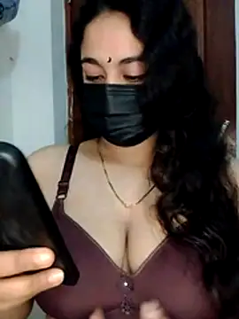 nosrat014 online show from April 1, 11:34 pm