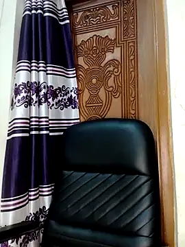 Snapshot of nosrat014 chatting on June 19, 2:01 pm nosrat014 online show from June 19, 2:01 pm