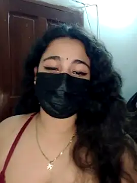 nosrat014 online show from April 18, 7:58 pm