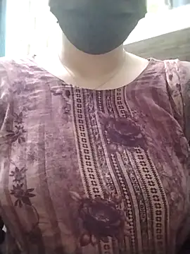 nosrat014 online show from January 10, 7:25 am