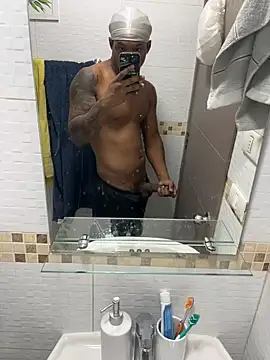 Comeonmyhouse22cm online show from February 13, 7:47 pm