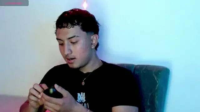 kyro estrada online show from April 3, 12:17 am