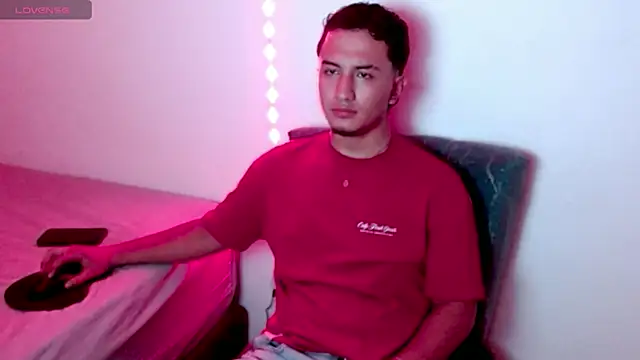 kyro estrada online show from April 1, 12:13 am