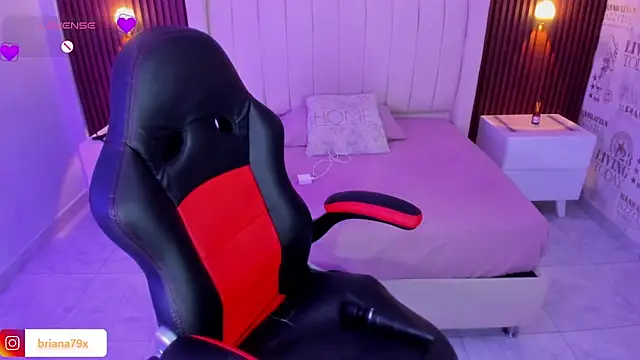 BRIANA Z online show from April 15, 3:45 am