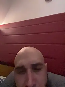 kingNQueen1211 online show from March 1, 10:04 am