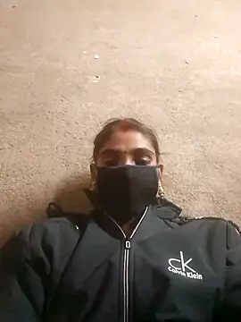 Snapshot of Laxmi9090 chatting on December 15, 2:23 pm Laxmi9090 online show from December 15, 2:23 pm