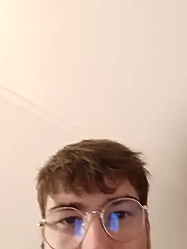 Max69690 online show from April 22, 8:26 pm