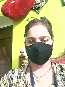 Snapshot of Lali-laila chatting on December 14, 5:18 pm Lali-laila online show from December 14, 5:18 pm