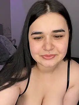 ZuriSaint online show from February 10, 6:34 am