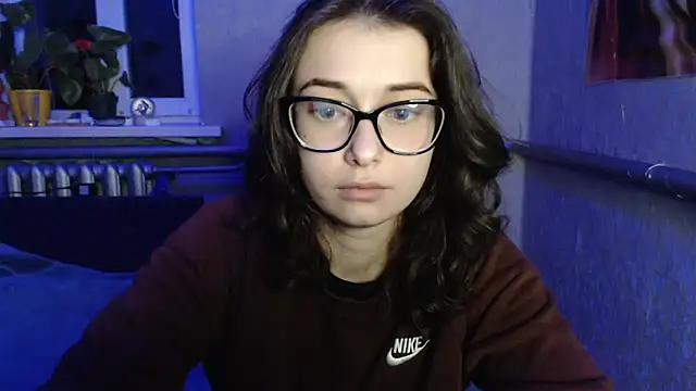 Snapshot of Angelik5371 chatting on April 22, 8:59 pm Angelik5371 online show from April 22, 8:59 pm