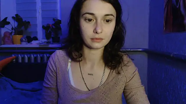 Snapshot of Angelik5371 chatting on June 14, 9:05 pm Angelik5371 online show from June 14, 9:05 pm