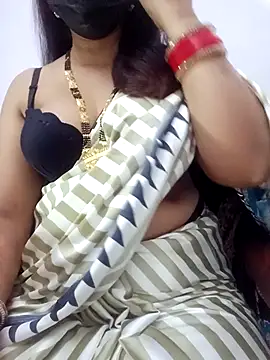 Snapshot of kusbu0077 chatting on February 21, 1:40 am kusbu0077 online show from February 21, 1:40 am