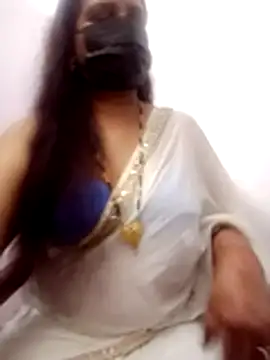 Snapshot of kusbu0077 chatting on February 18, 4:21 am kusbu0077 online show from February 18, 4:21 am