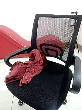 Snapshot of Tr-Lan chatting on December 16, 12:37 am Tr-Lan online show from December 16, 12:37 am