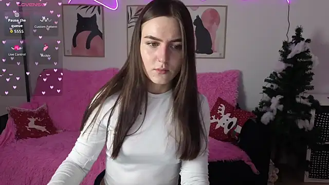 Snapshot of AlexsaStoyns chatting on February 3, 8:41 am AlexsaStoyns online show from February 3, 8:41 am