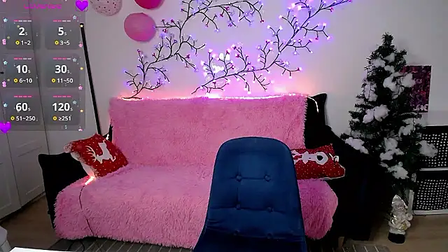 Snapshot of AlexsaStoyns chatting on January 13, 8:29 am AlexsaStoyns online show from January 13, 8:29 am