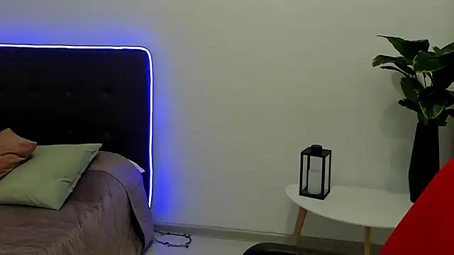 Jessy lil online show from February 17, 10:56 am