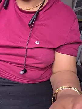 butterflyslay online show from March 23, 1:39 am