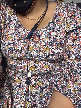 butterflyslay online show from February 19, 1:30 pm