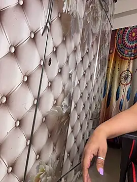 butterflyslay online show from March 12, 4:11 pm