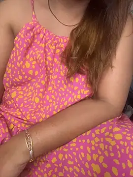 butterflyslay online show from March 10, 2:04 am